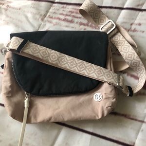 Lululemon Festival Crossbody